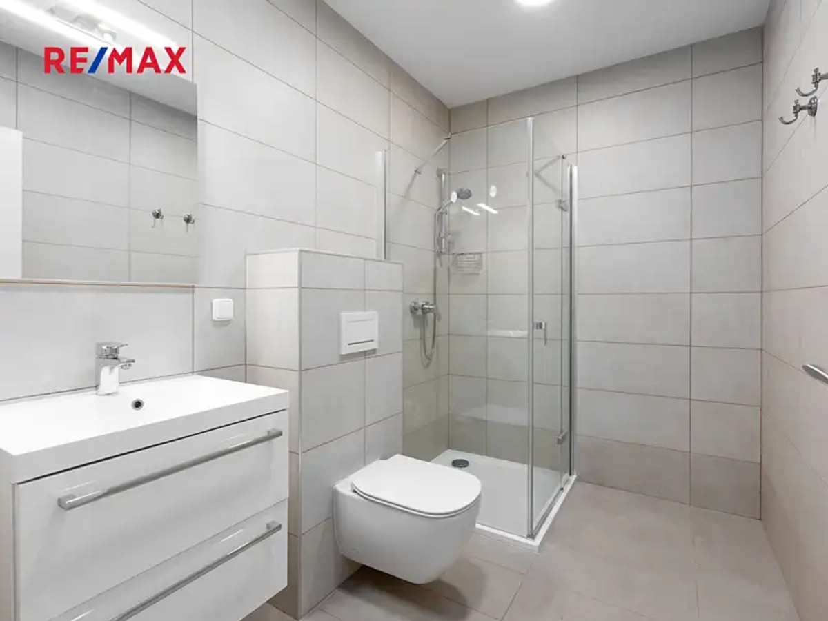Prodej domu 198 m², pozemek 974 m²