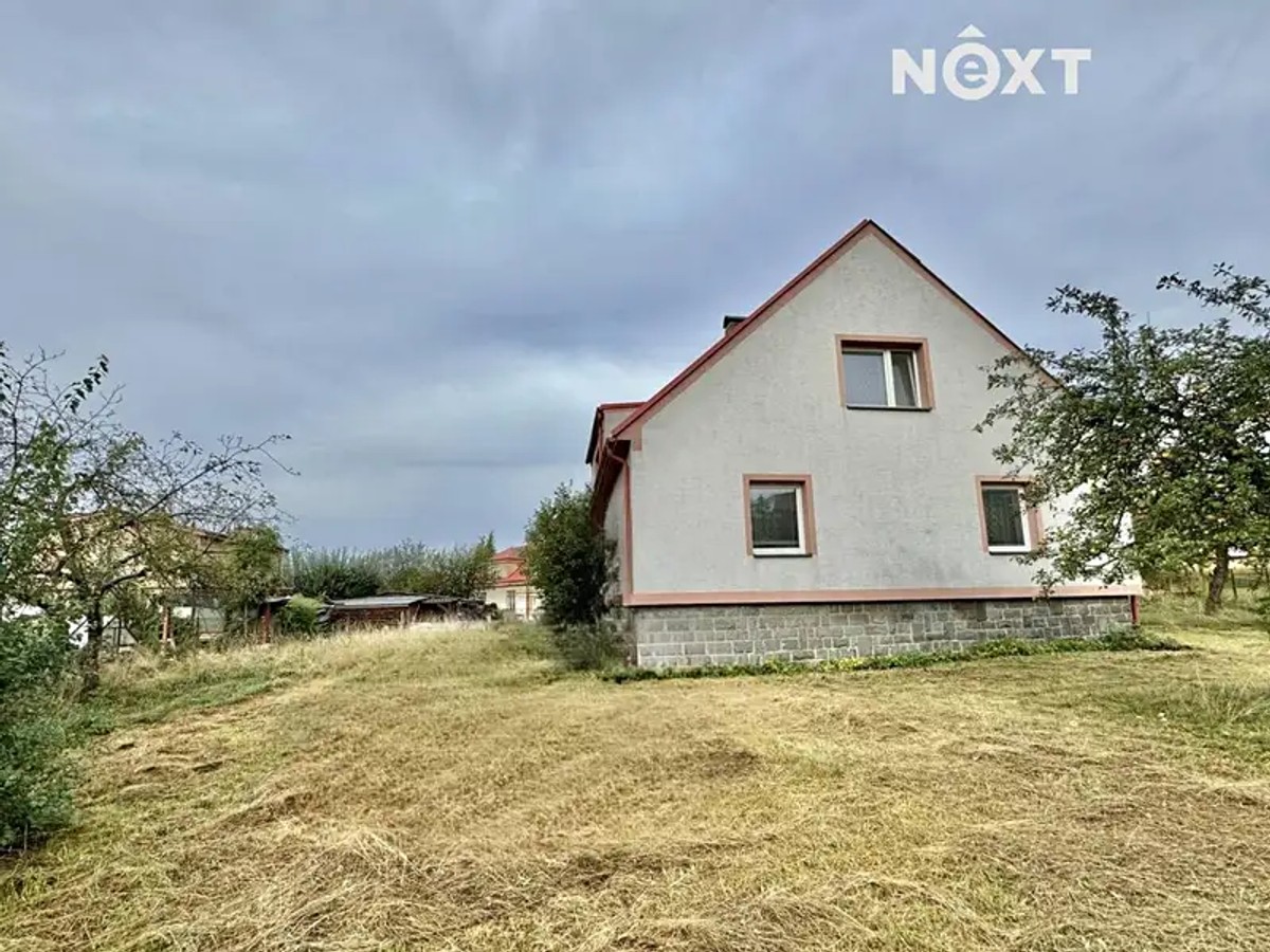 Prodej domu 250 m², pozemek 1225 m²