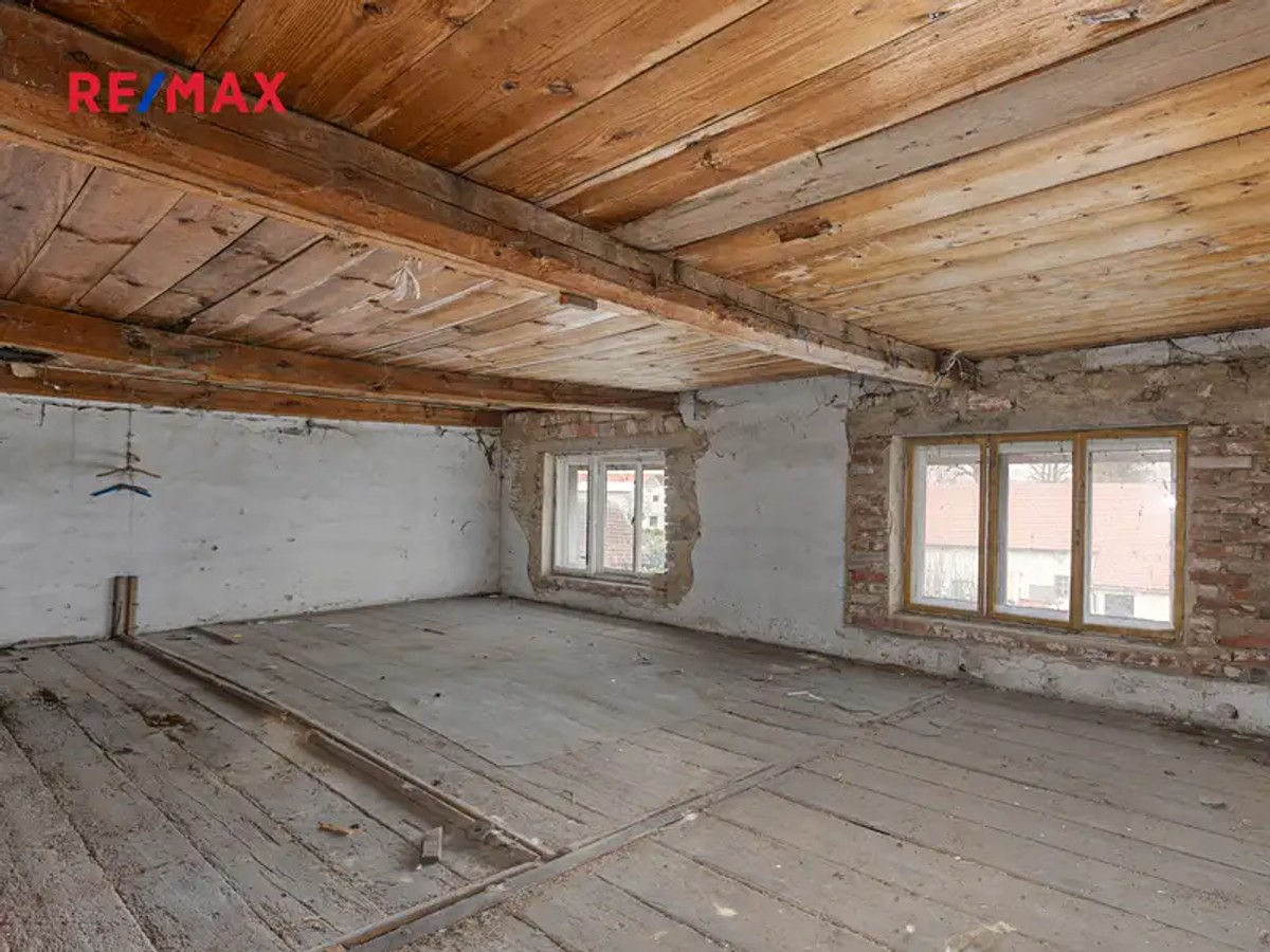 Prodej zemědělské usedlosti 145 m², pozemek 6222 m²