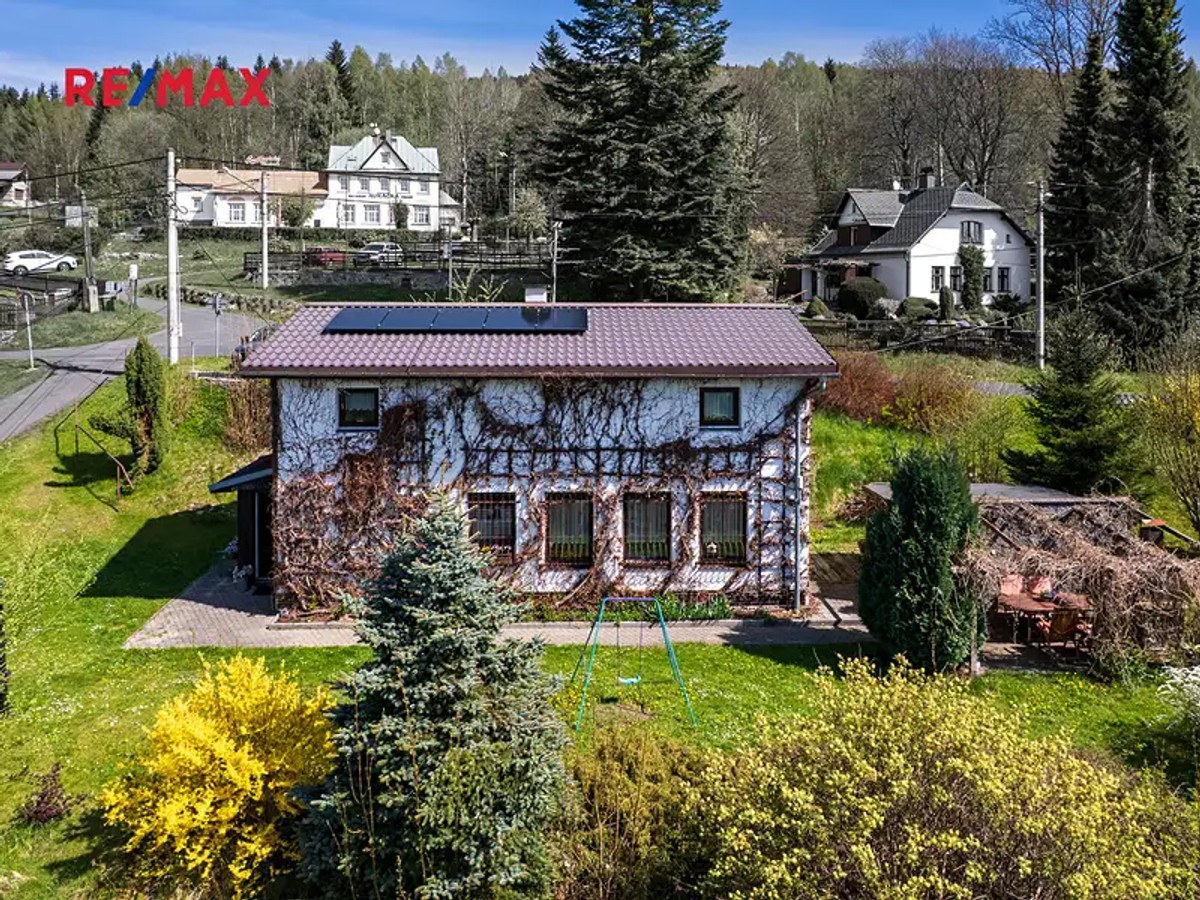 Prodej domu 204 m², pozemek 1737 m²