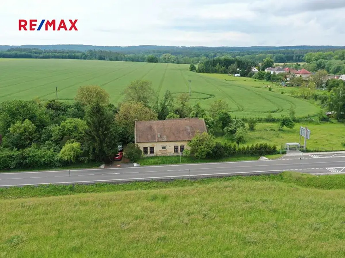 Prodej stavebního pozemku 5670 m²