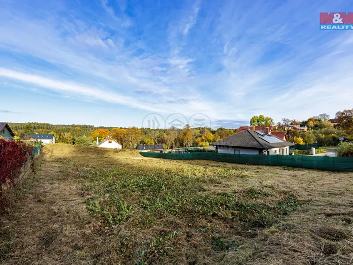 Prodej stavebního pozemku 1311 m²