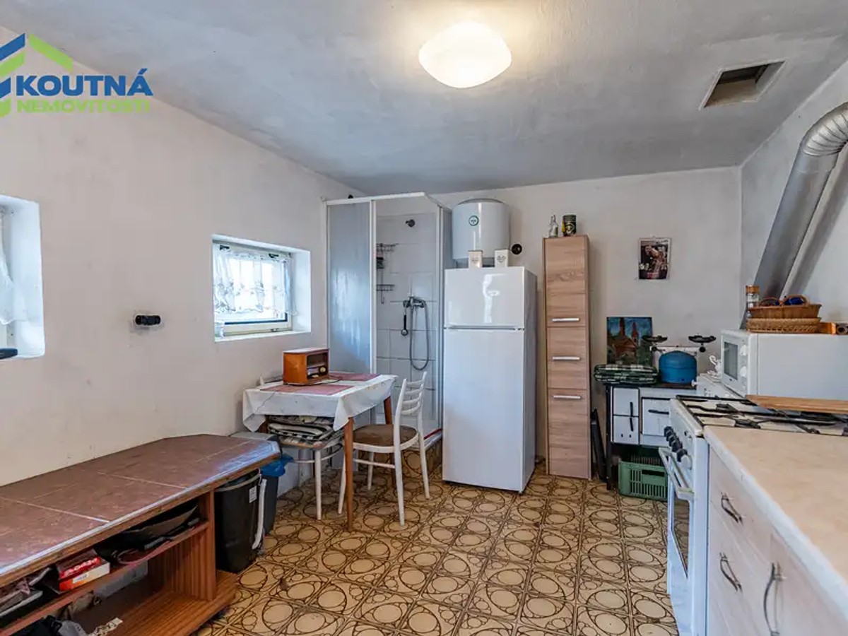 Prodej chaty 40 m², pozemek 880 m²