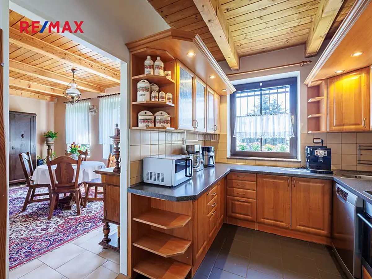 Prodej domu 204 m², pozemek 1737 m²