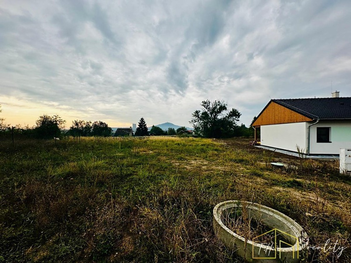 Prodej stavebního pozemku 720 m²