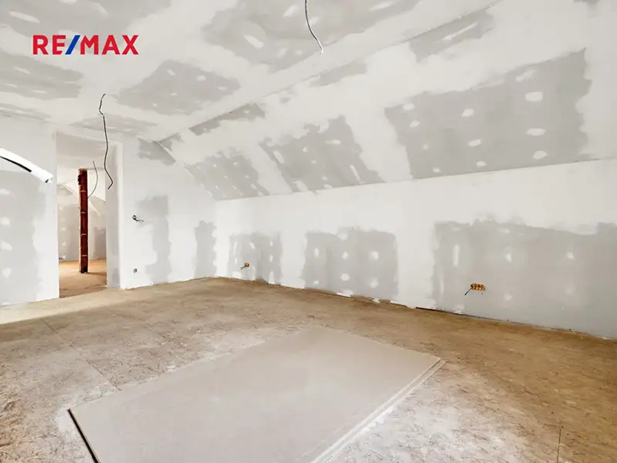 Prodej domu 302 m², pozemek 831 m²
