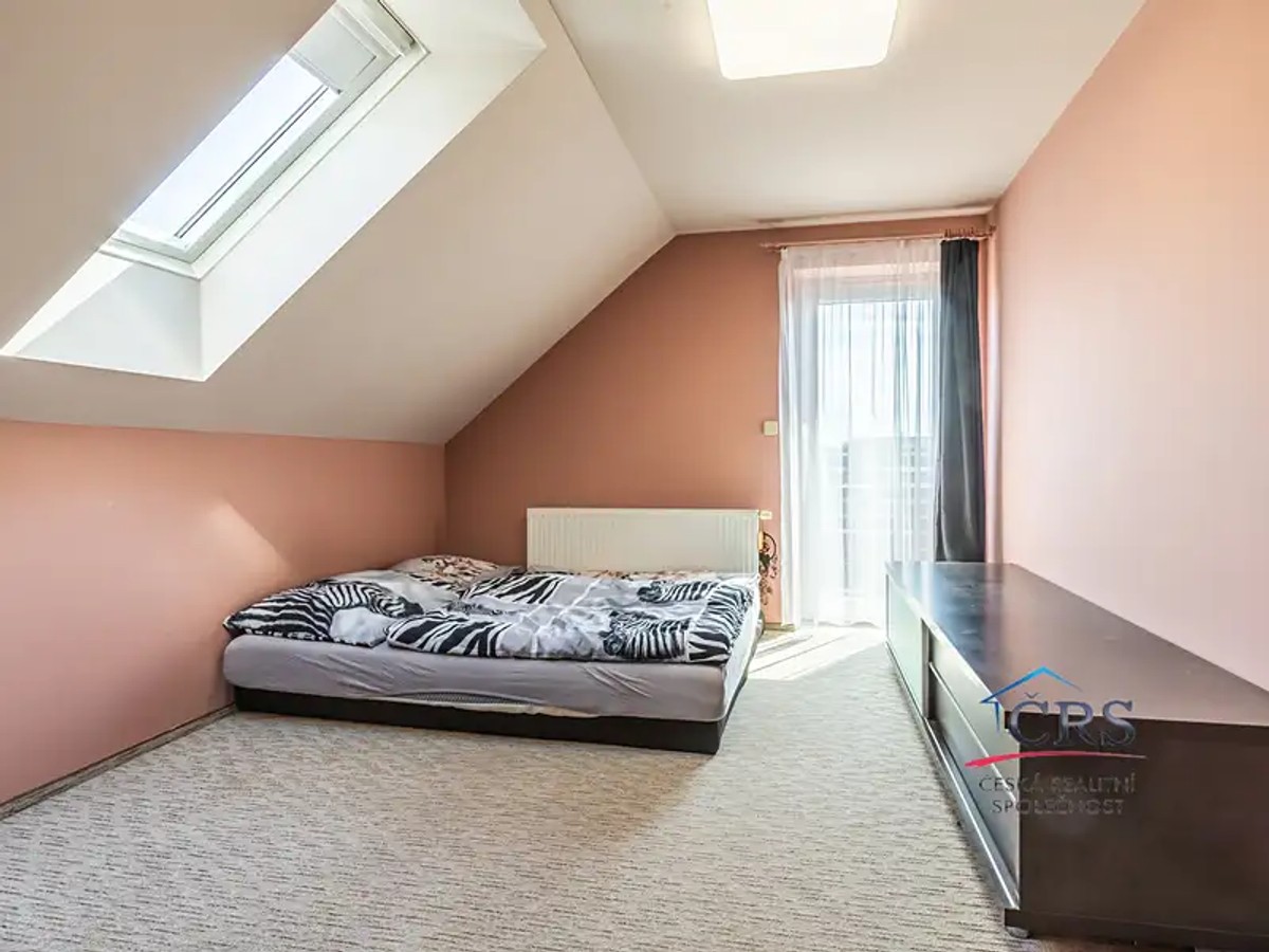 Prodej domu 240 m², pozemek 840 m²