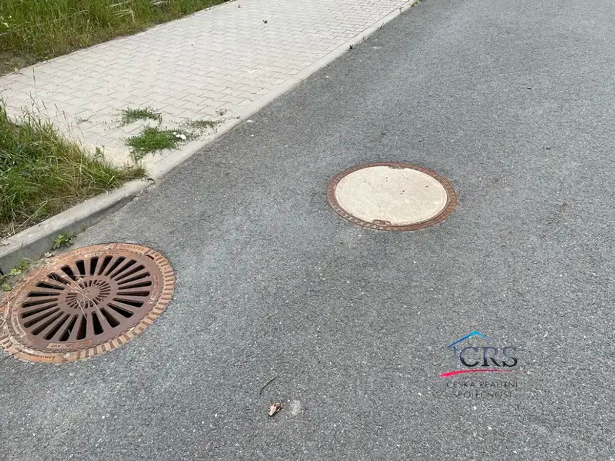 Prodej stavebního pozemku 1595 m²