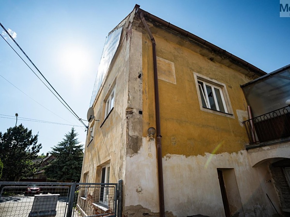 Prodej domu 765 m², pozemek 552 m²