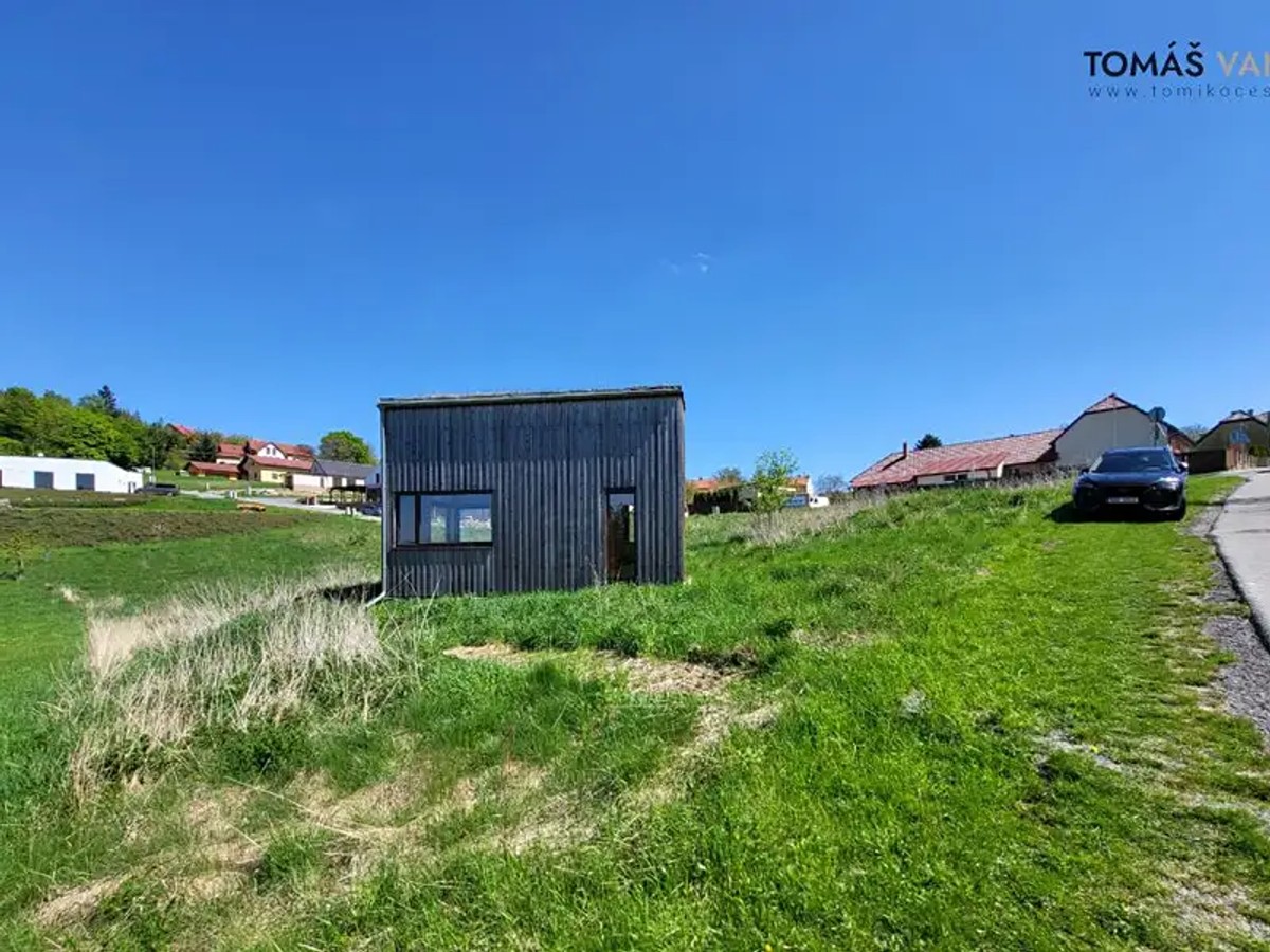 Prodej stavebního pozemku 673 m²