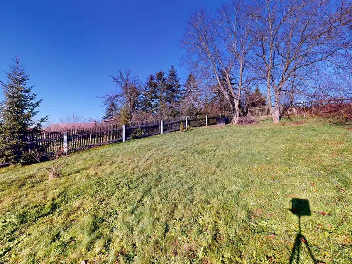 Prodej stavebního pozemku 1229 m²