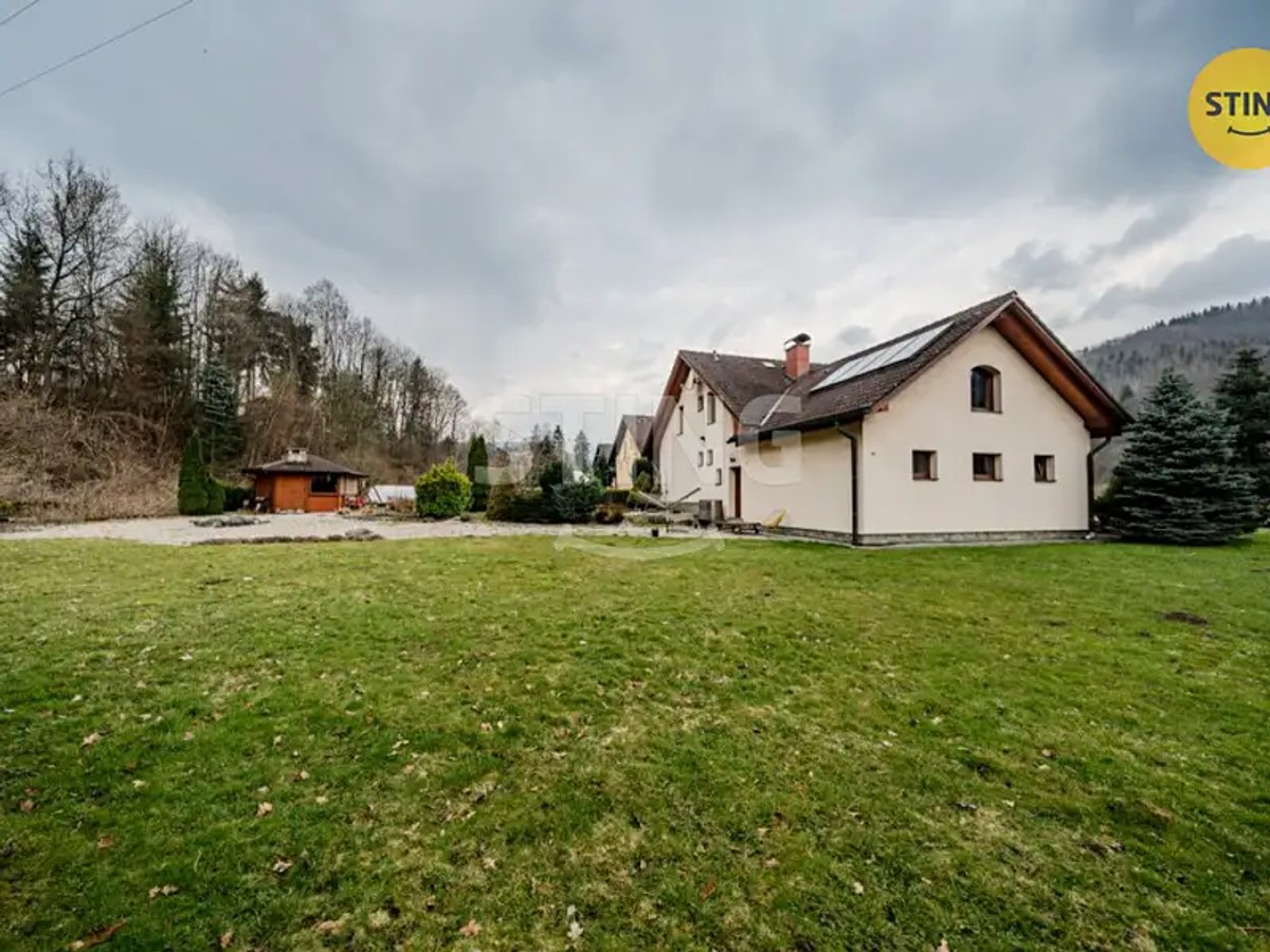 Prodej domu 240 m², pozemek 2035 m²