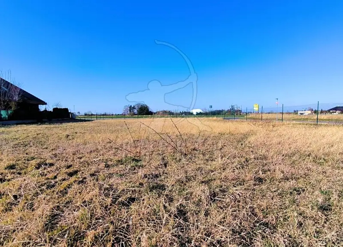 Prodej stavebního pozemku 1354 m²