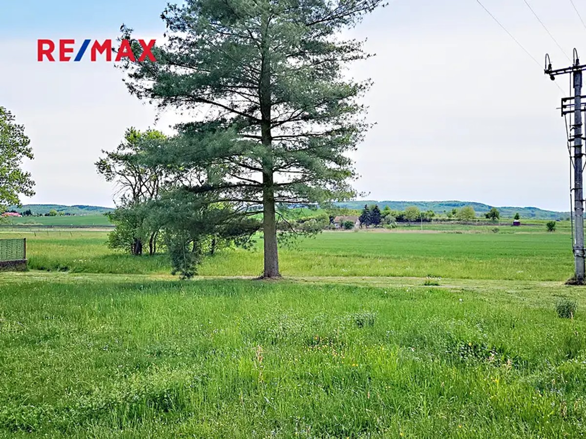 Prodej stavebního pozemku 2989 m²