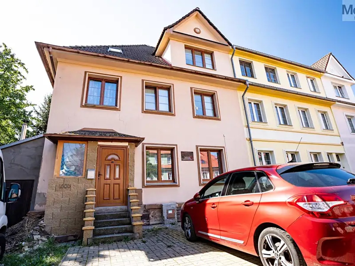 Prodej domu 250 m², pozemek 262 m²