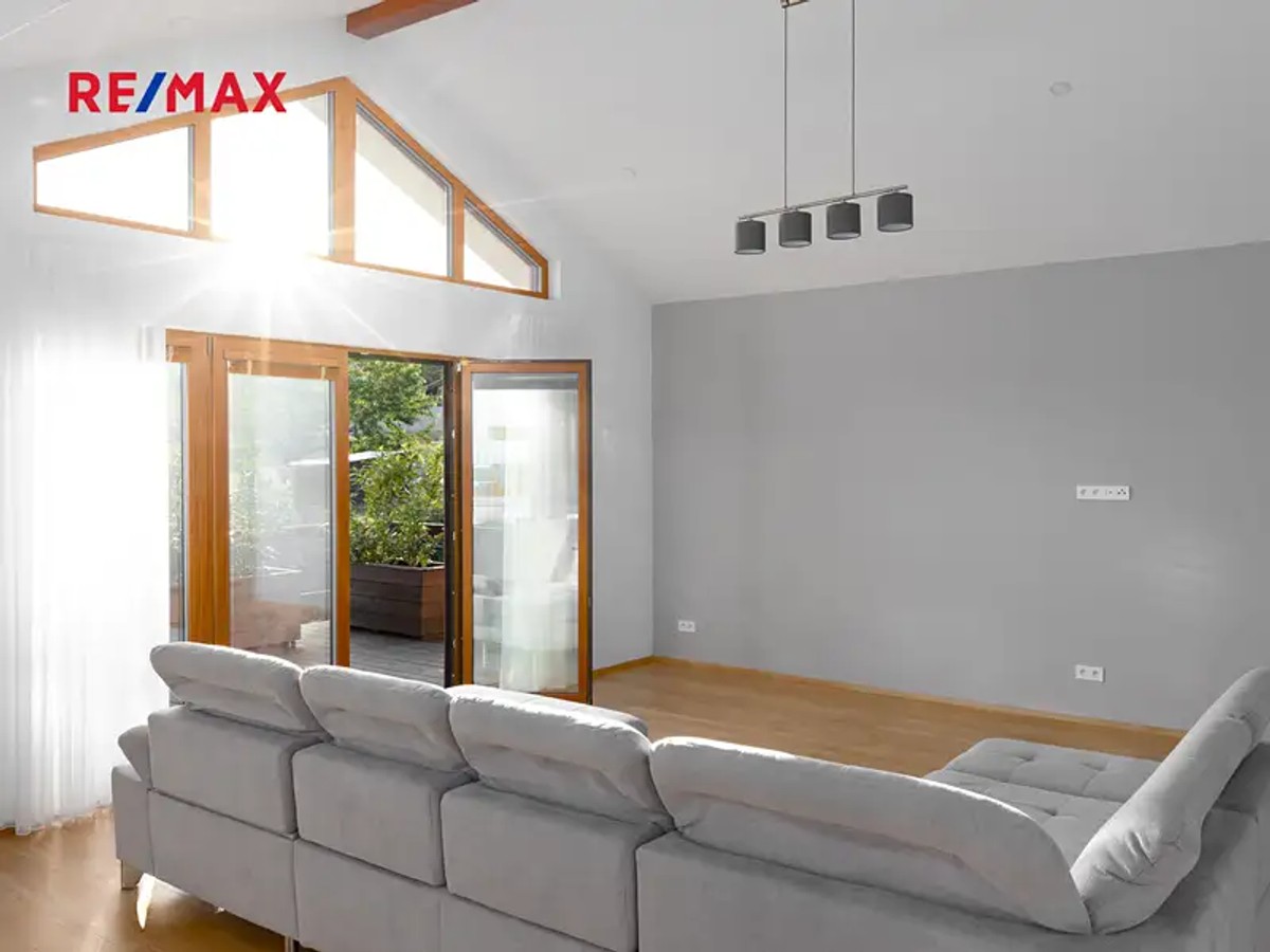 Prodej domu 198 m², pozemek 974 m²