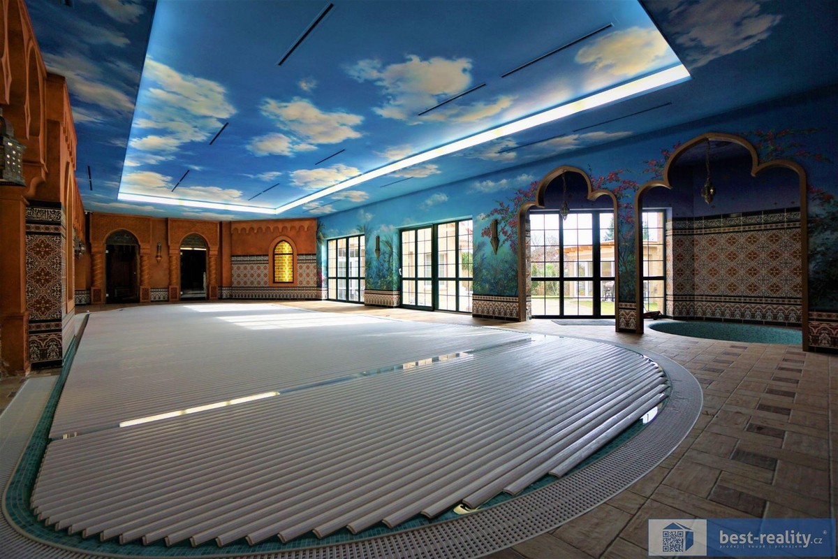 Prodej domu 676 m², pozemek 2737 m²