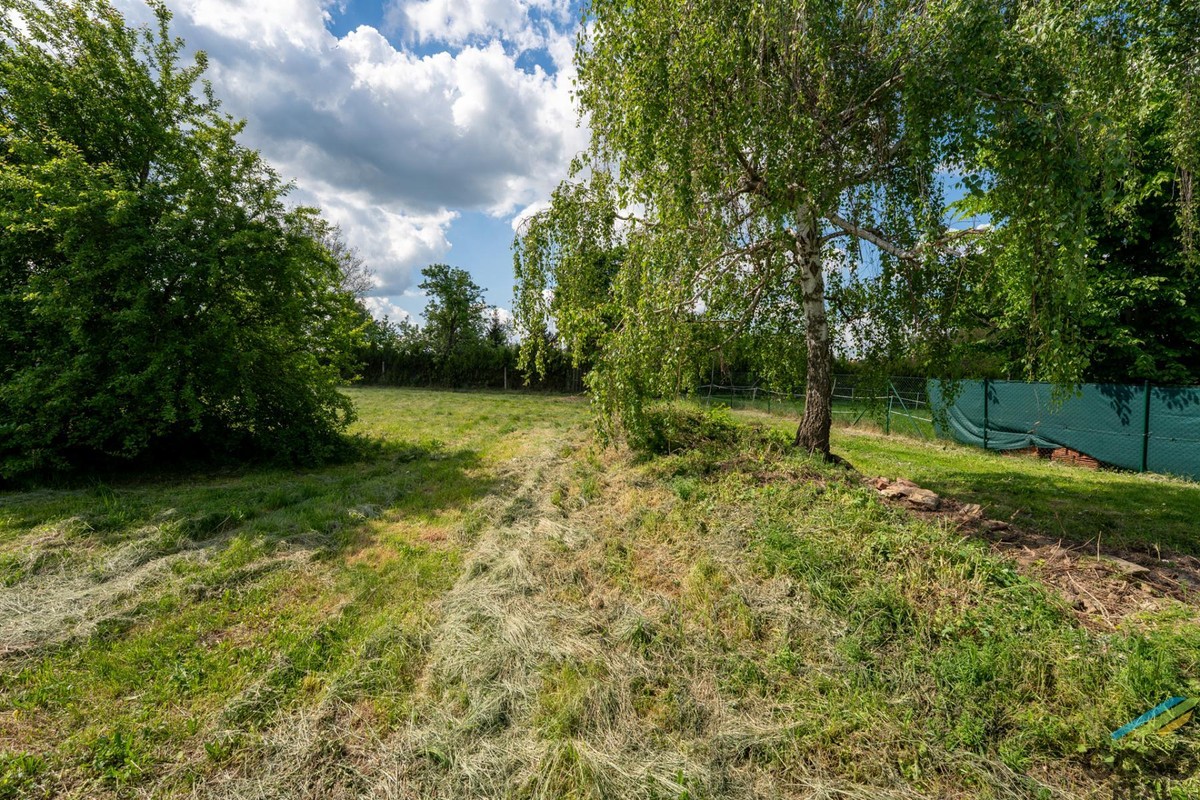 Prodej stavebního pozemku 996 m²