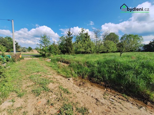 Prodej stavebního pozemku 2975 m²