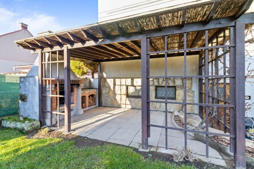 Prodaný dům 156 m², pozemek 844 m²
