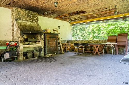 Prodaná chata 559 m², pozemek 5946 m²
