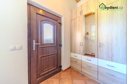 Prodej domu 240 m², pozemek 5595 m²