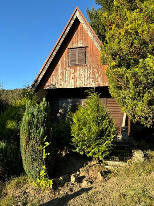 Prodaná chata 40 m², pozemek 343 m²