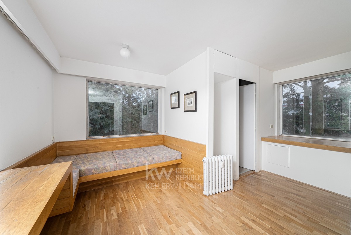 Prodej vily 747 m², pozemek 933 m²