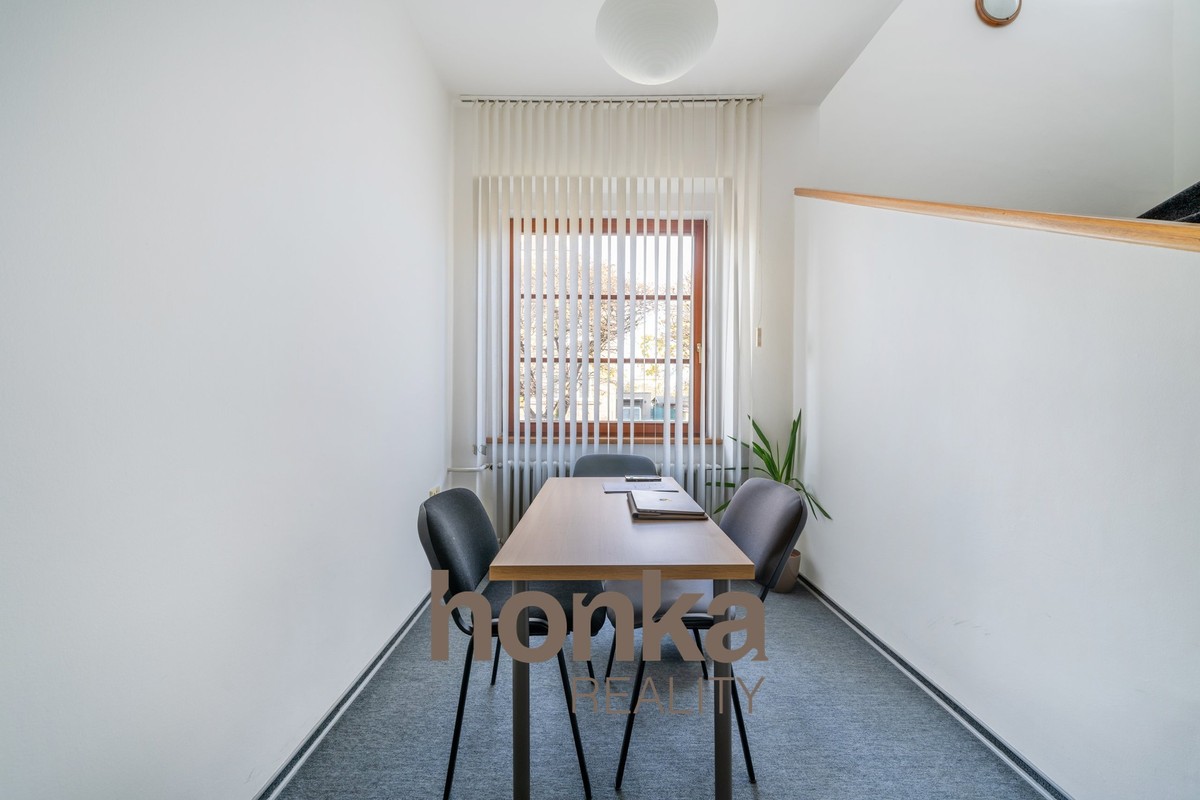 Prodej vily 183 m², pozemek 1161 m²