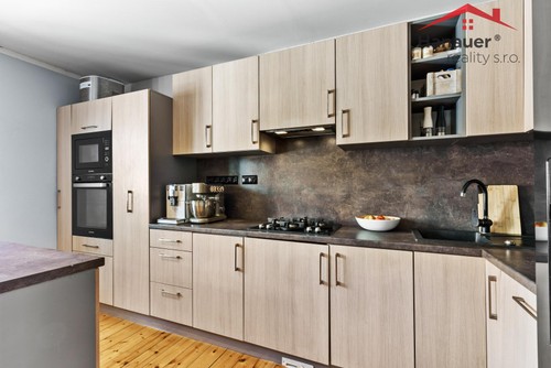 Prodej domu 210 m², pozemek 704 m²