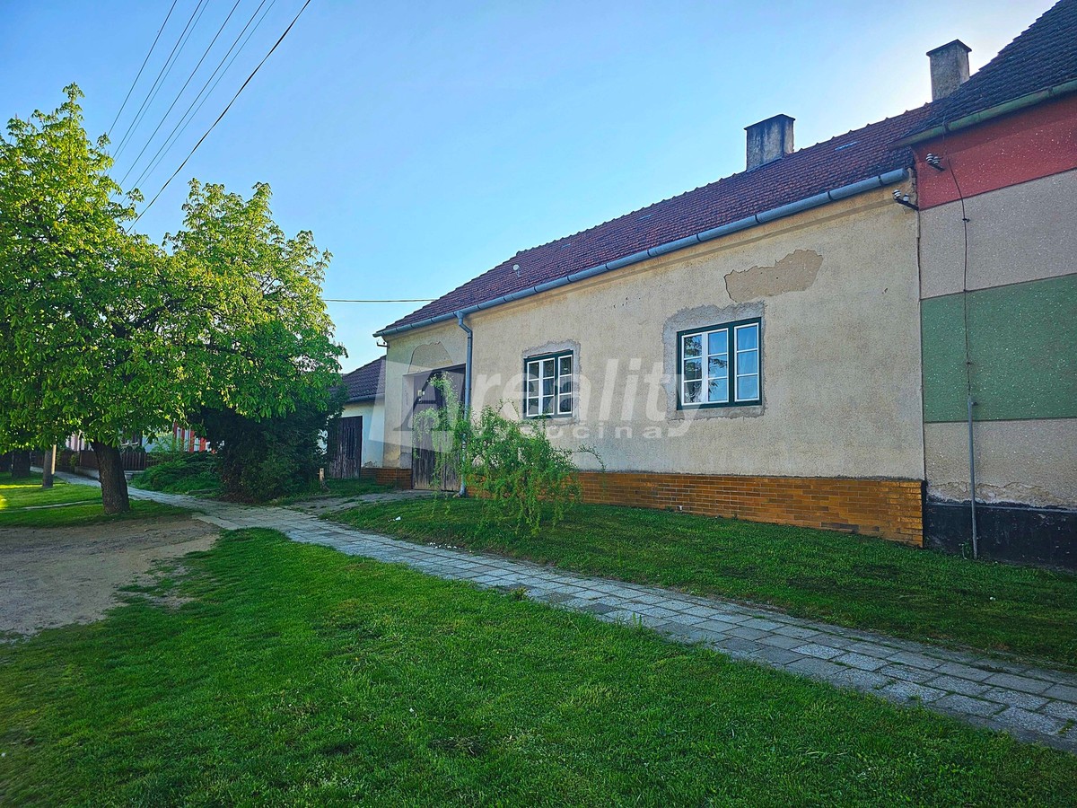 Prodej domu 200 m², pozemek 697 m²