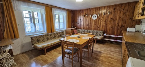 Prodej domu 320 m², pozemek 1297 m²