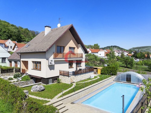 Prodej domu 201 m², pozemek 485 m²