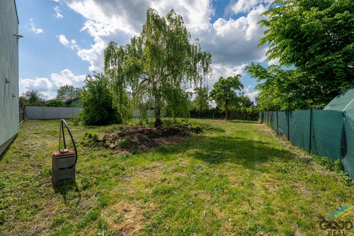 Prodej stavebního pozemku 996 m²