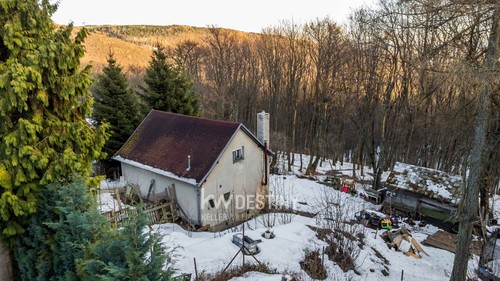 Prodaná chata 111 m², pozemek 305 m²