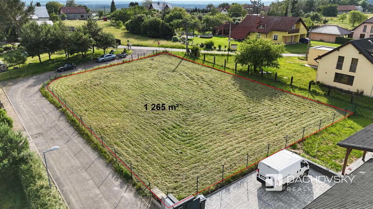 Prodej stavebního pozemku 1265 m²