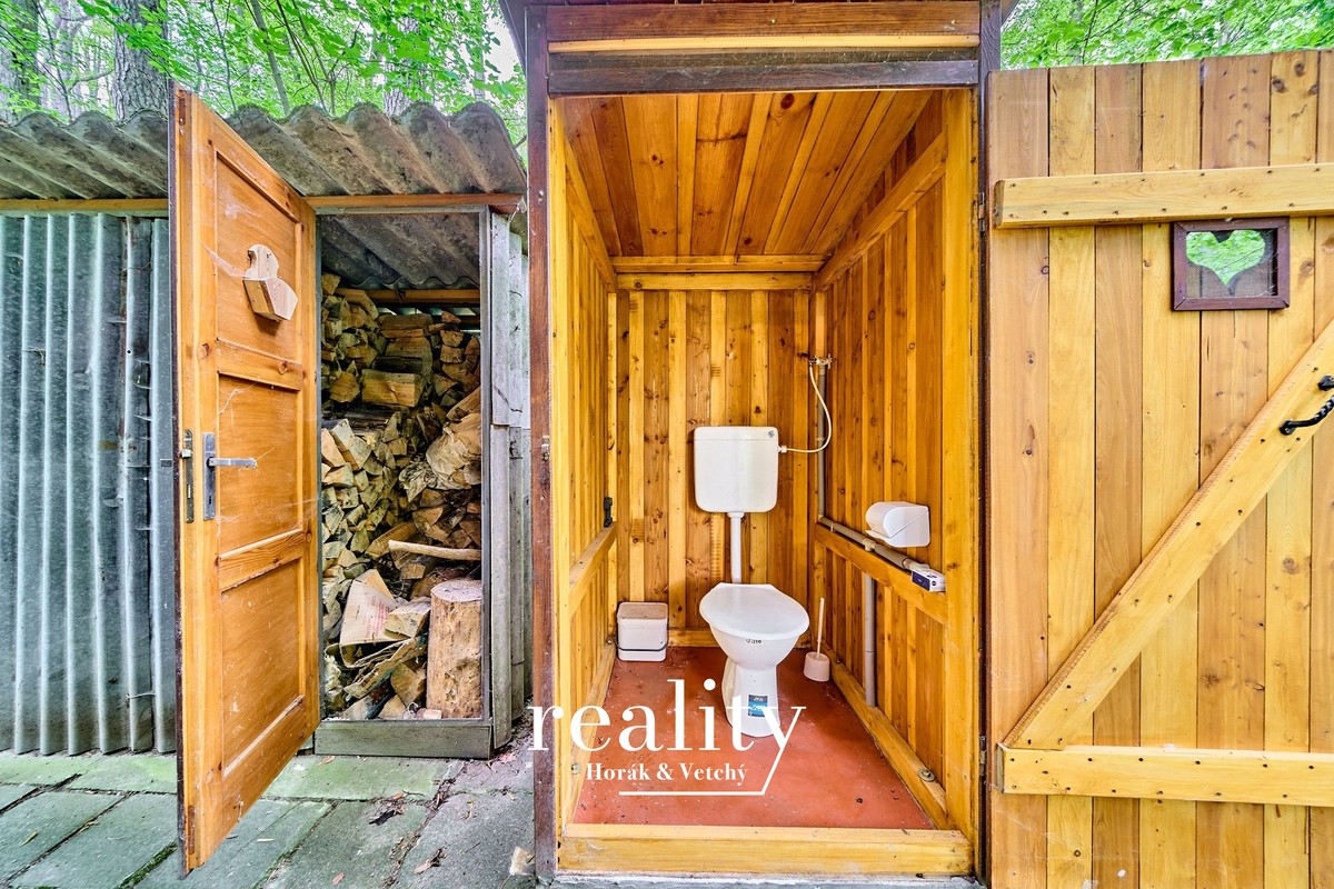 Prodej chaty 40 m², pozemek 1 m²