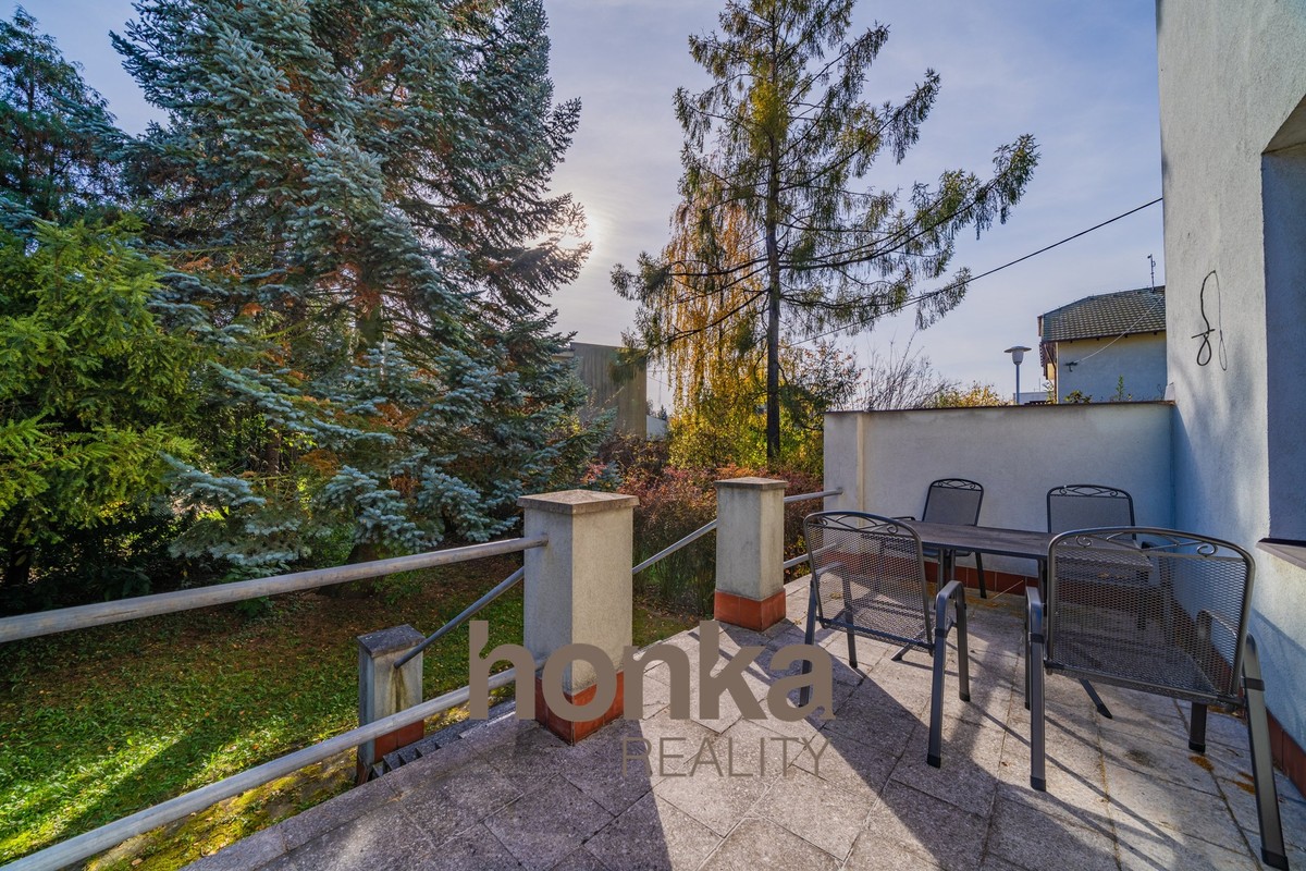 Prodej vily 183 m², pozemek 1161 m²
