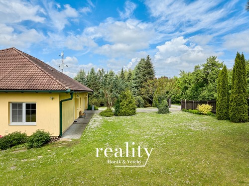 Prodaný dům 322 m², pozemek 9361 m²