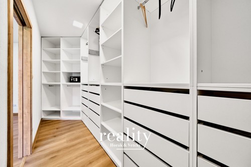 Prodaný dům 239 m², pozemek 823 m²