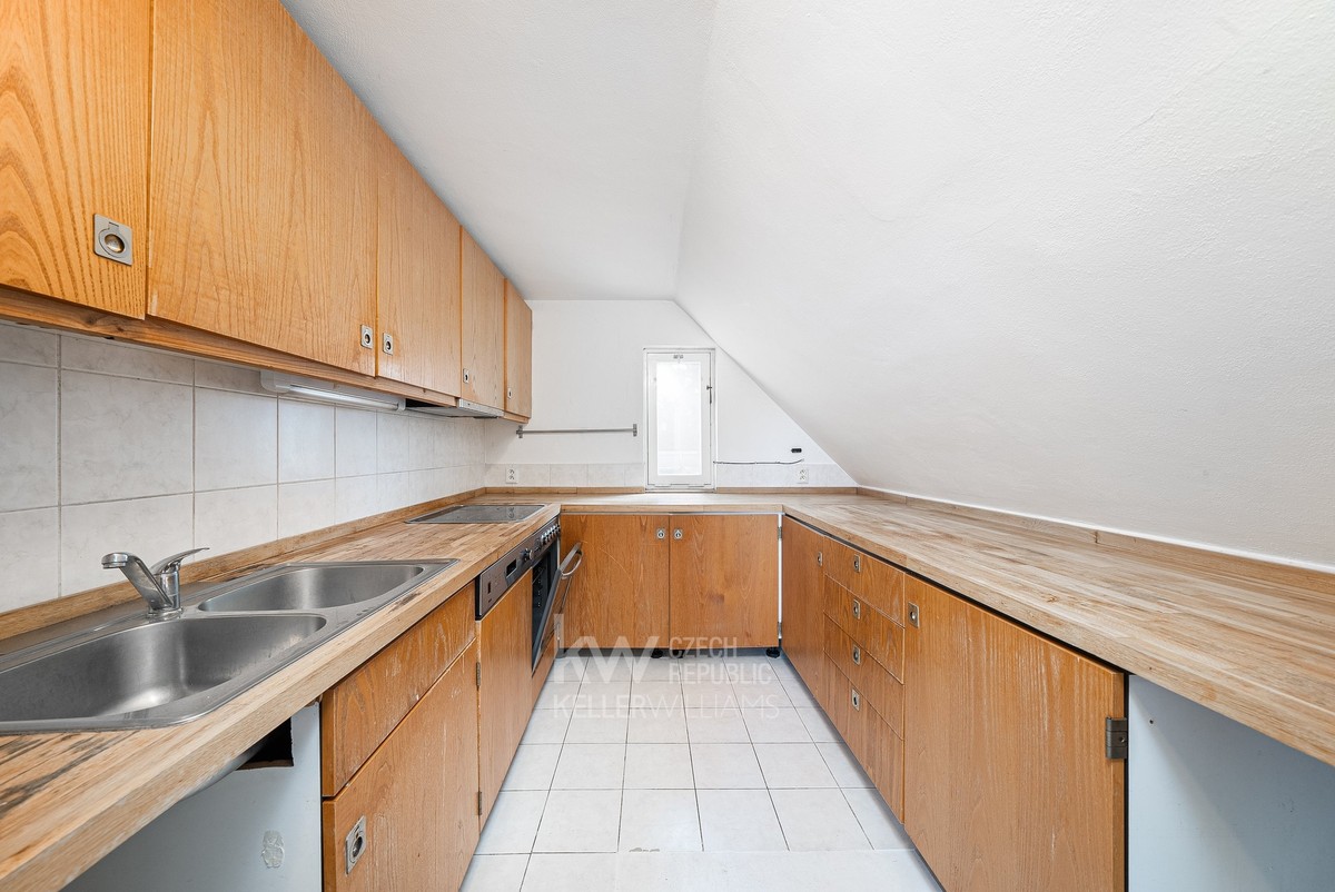 Prodej vily 747 m², pozemek 933 m²