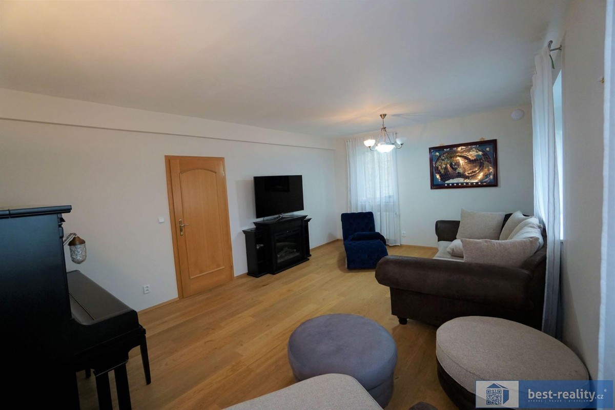 Prodej domu 676 m², pozemek 2737 m²
