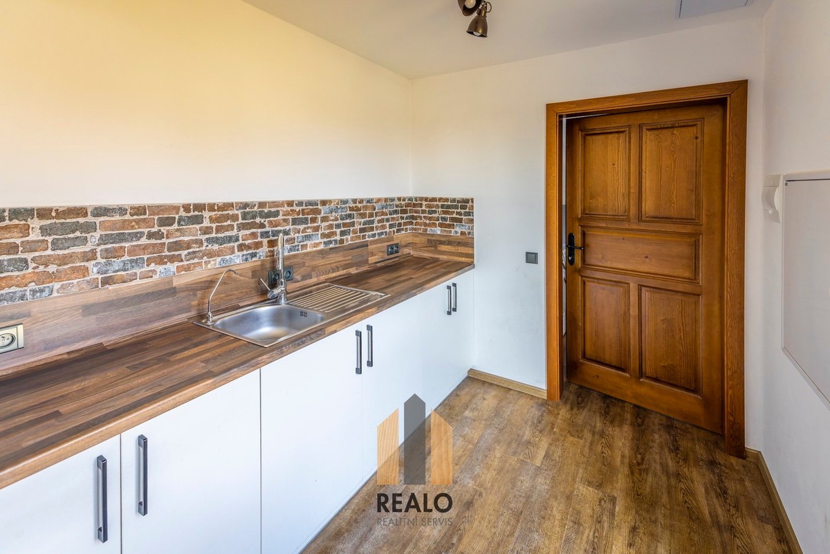 Prodej chalupy 399 m², pozemek 6536 m²