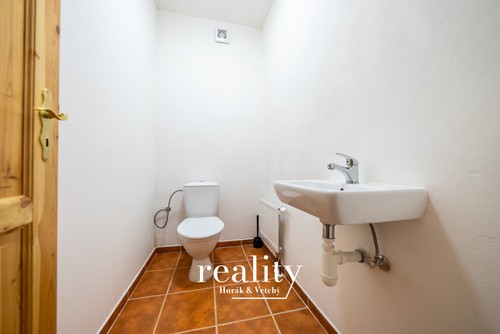 Prodaná zemědělská usedlost 386 m², pozemek 777 m²
