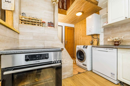 Prodaná chata 111 m², pozemek 305 m²