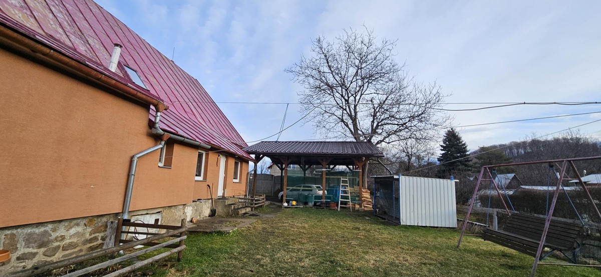 Prodej domu 326 m², pozemek 1175 m²