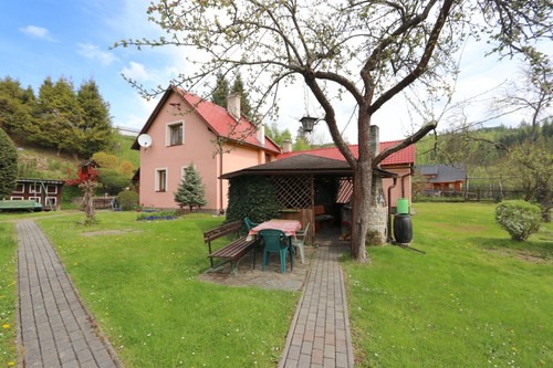 Prodaný dům 102 m², pozemek 3440 m²