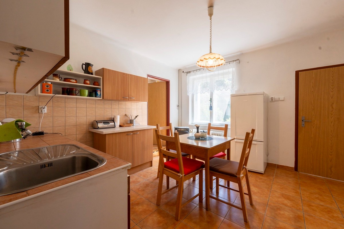 Prodej domu 190 m², pozemek 1212 m²