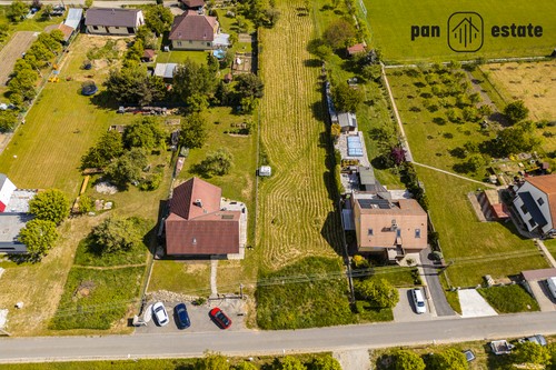 Prodej stavebního pozemku 1199 m²