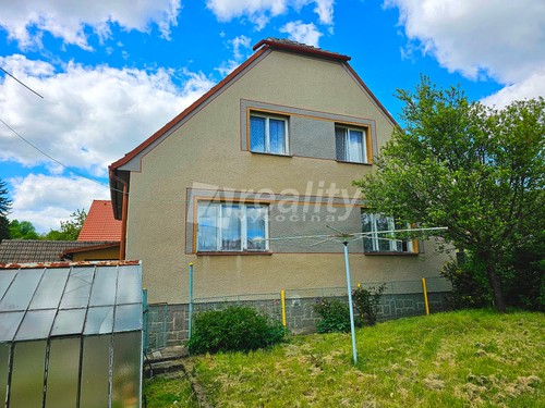 Prodej domu 213 m², pozemek 943 m²